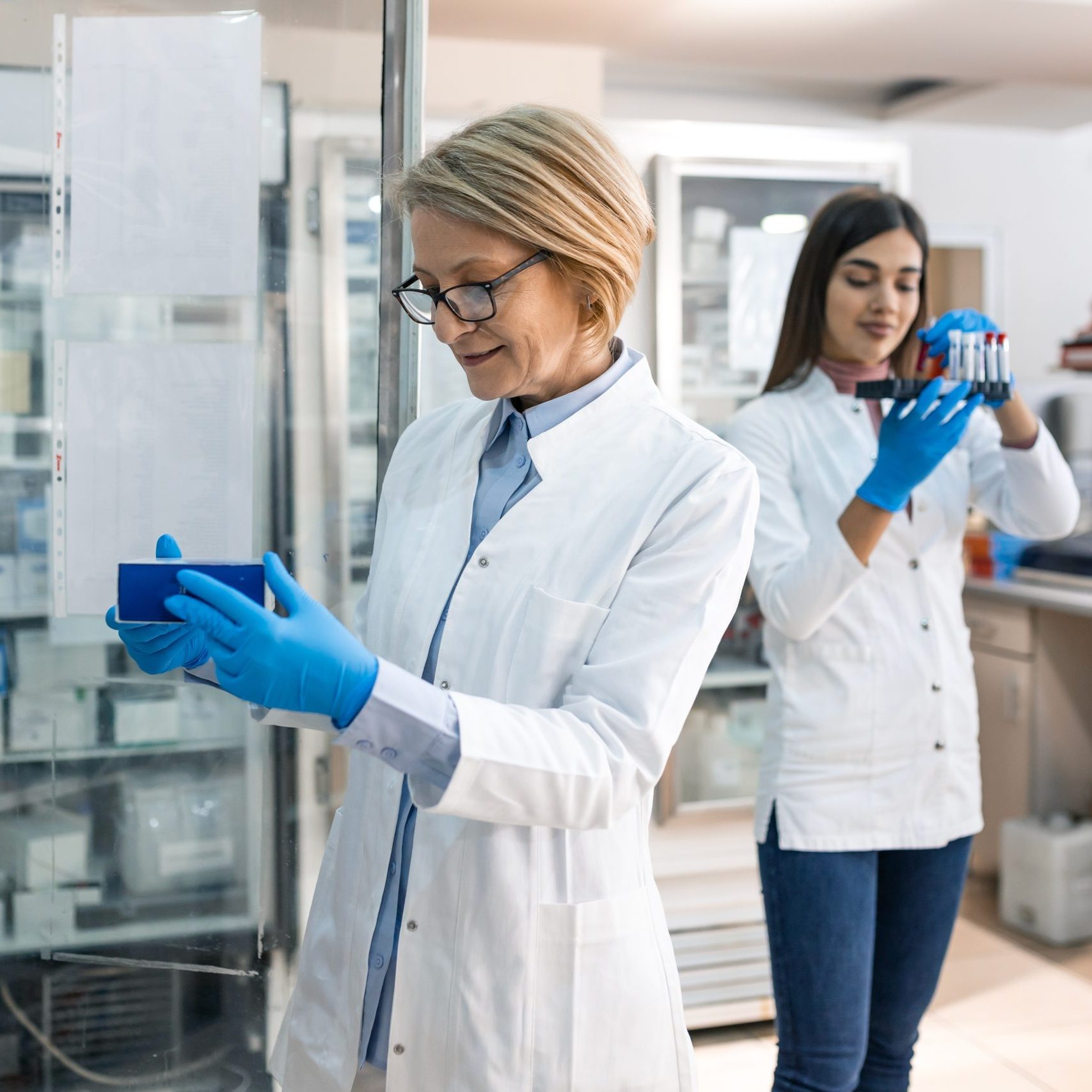 incubator environmental monitoring laboratory